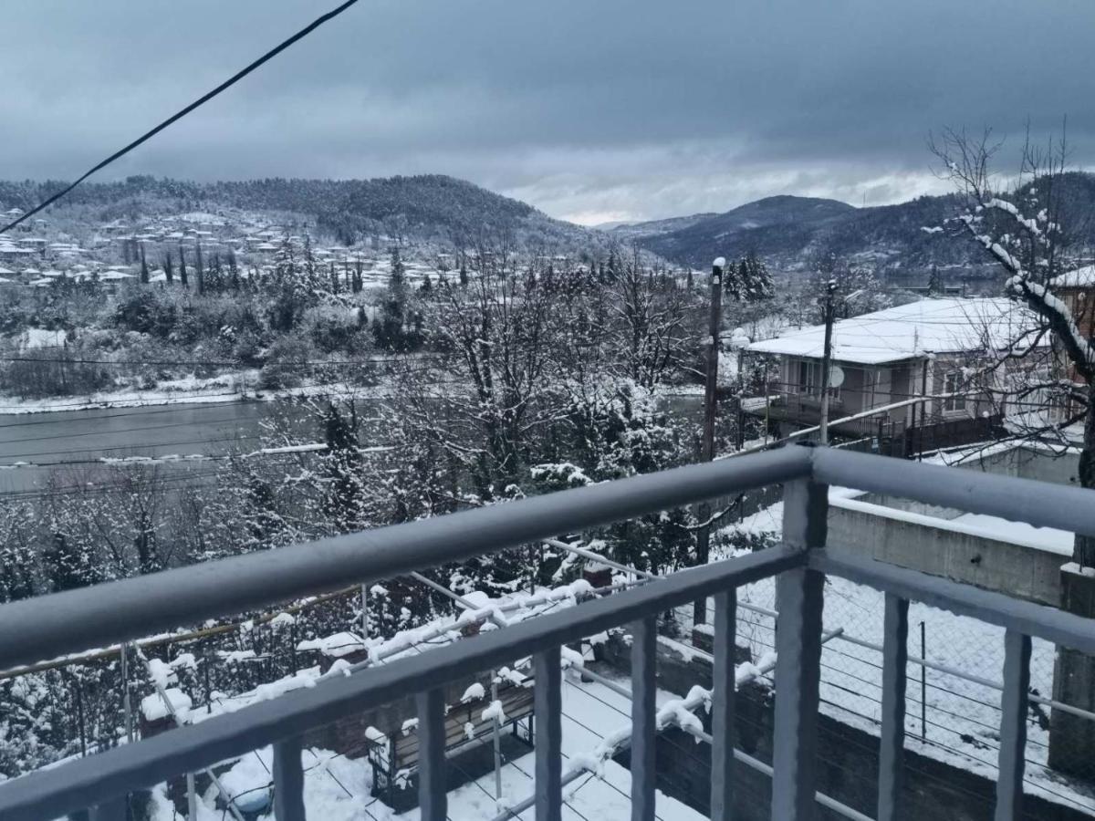 Гостевой дом LUKA Кутаиси Экстерьер фото